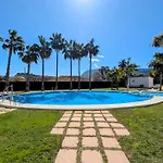 Marina By Edeal Homes Apartamento *
