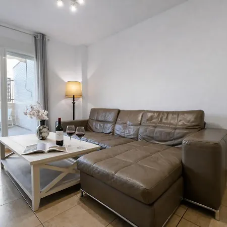 Marina By Edeal Homes デニア